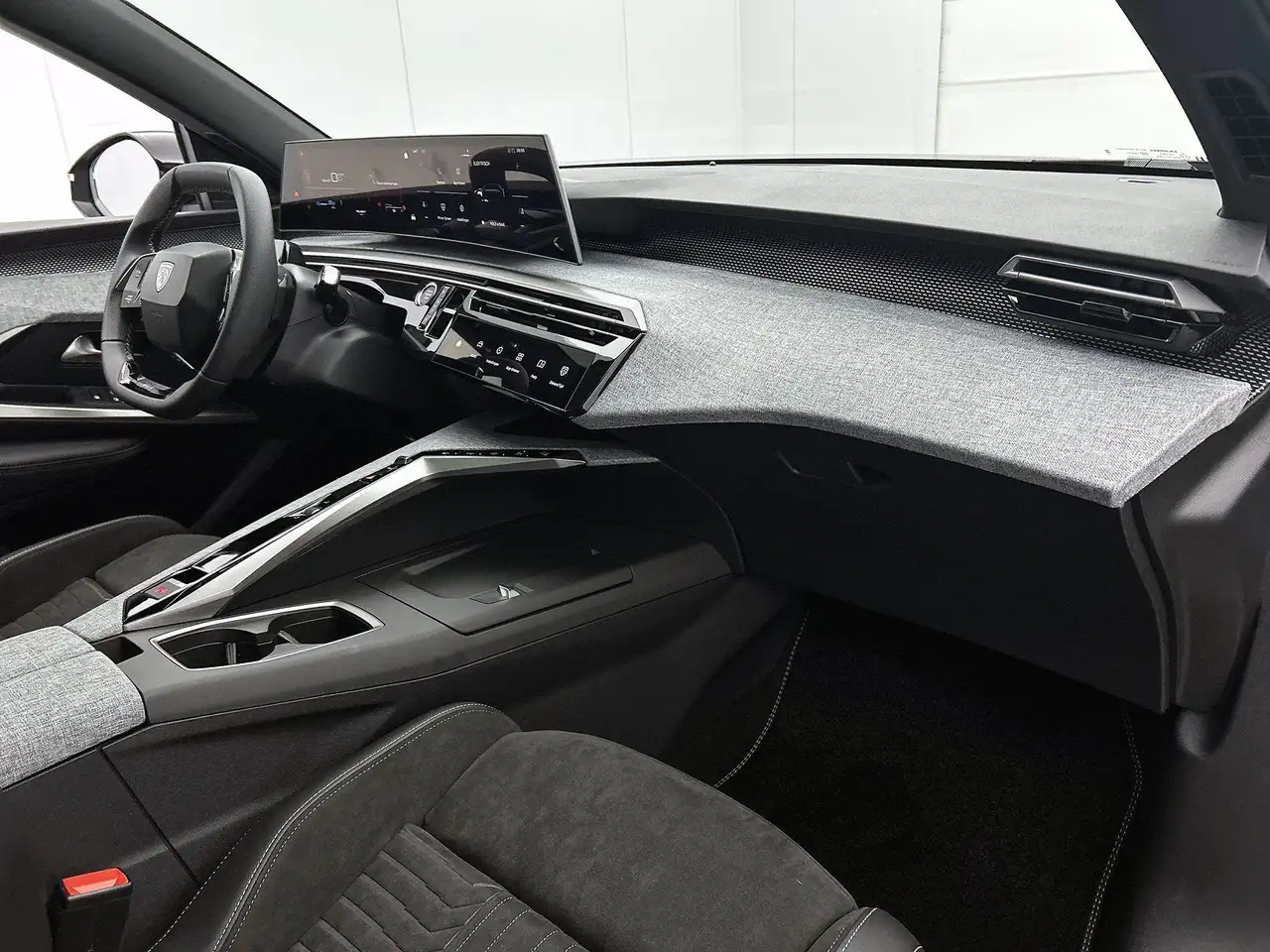 Peugeot 5008 2026 — фото 11