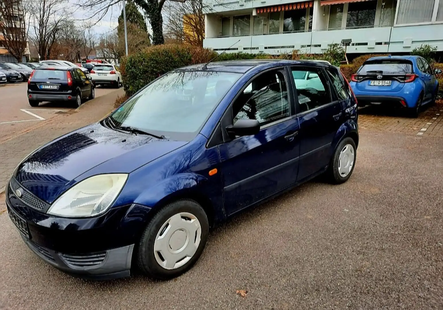 Ford Fiesta Fiesta 1.3 Futura Blau - 1