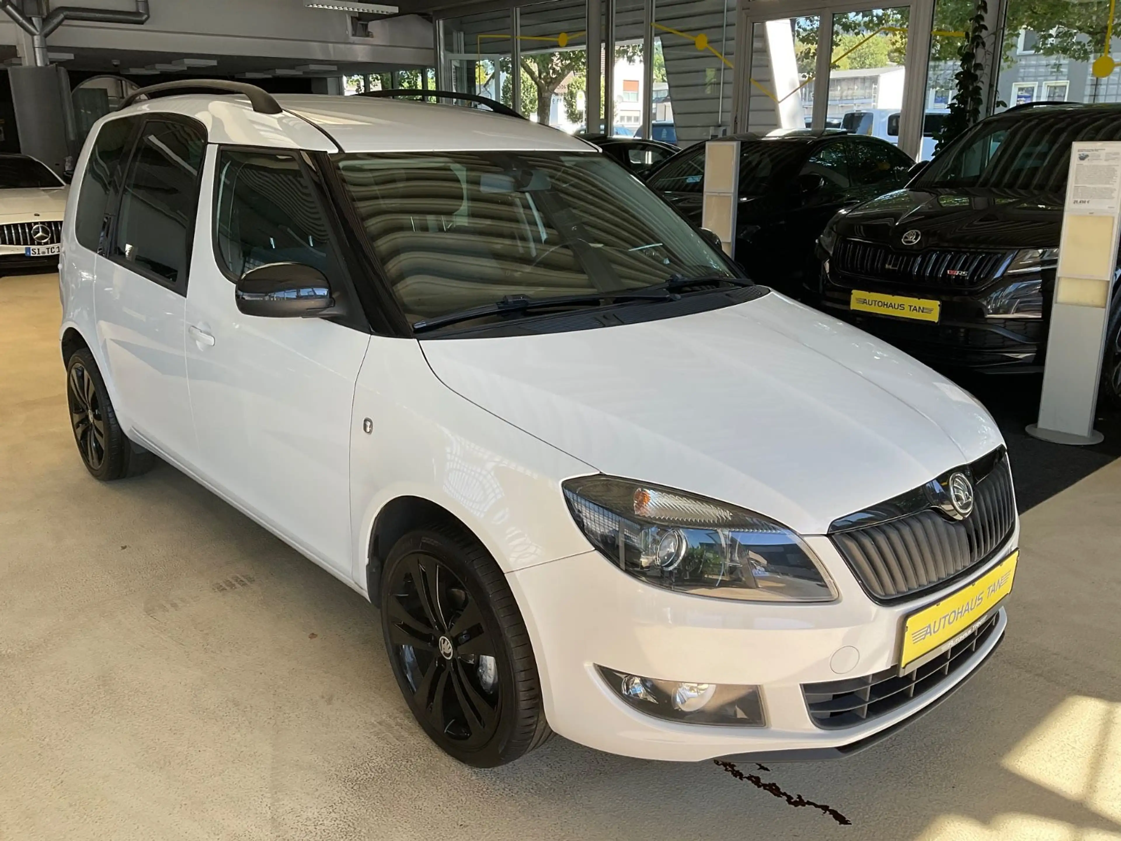 Skoda Roomster Noire — photo 3