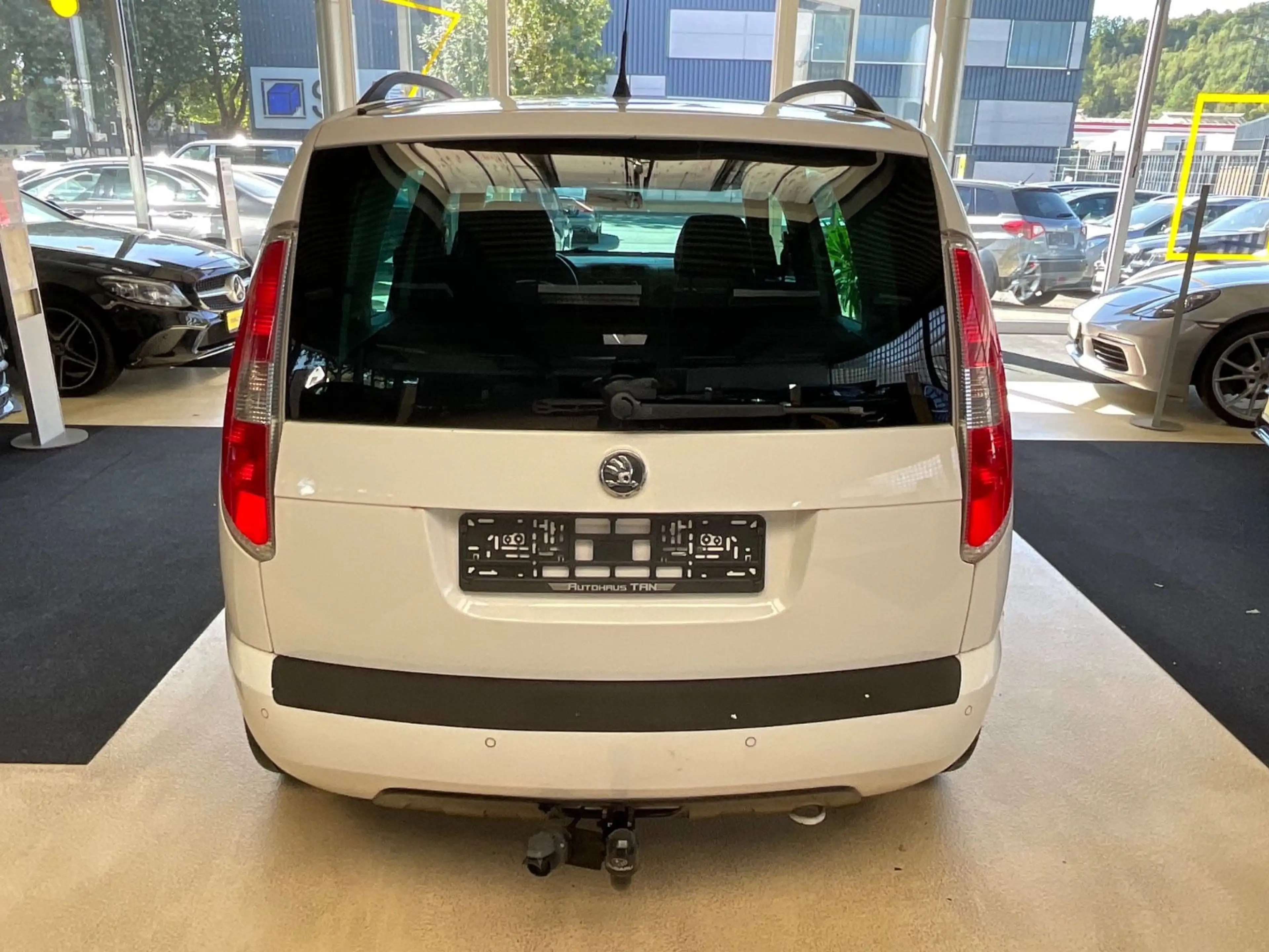 Skoda Roomster Noire — photo 10