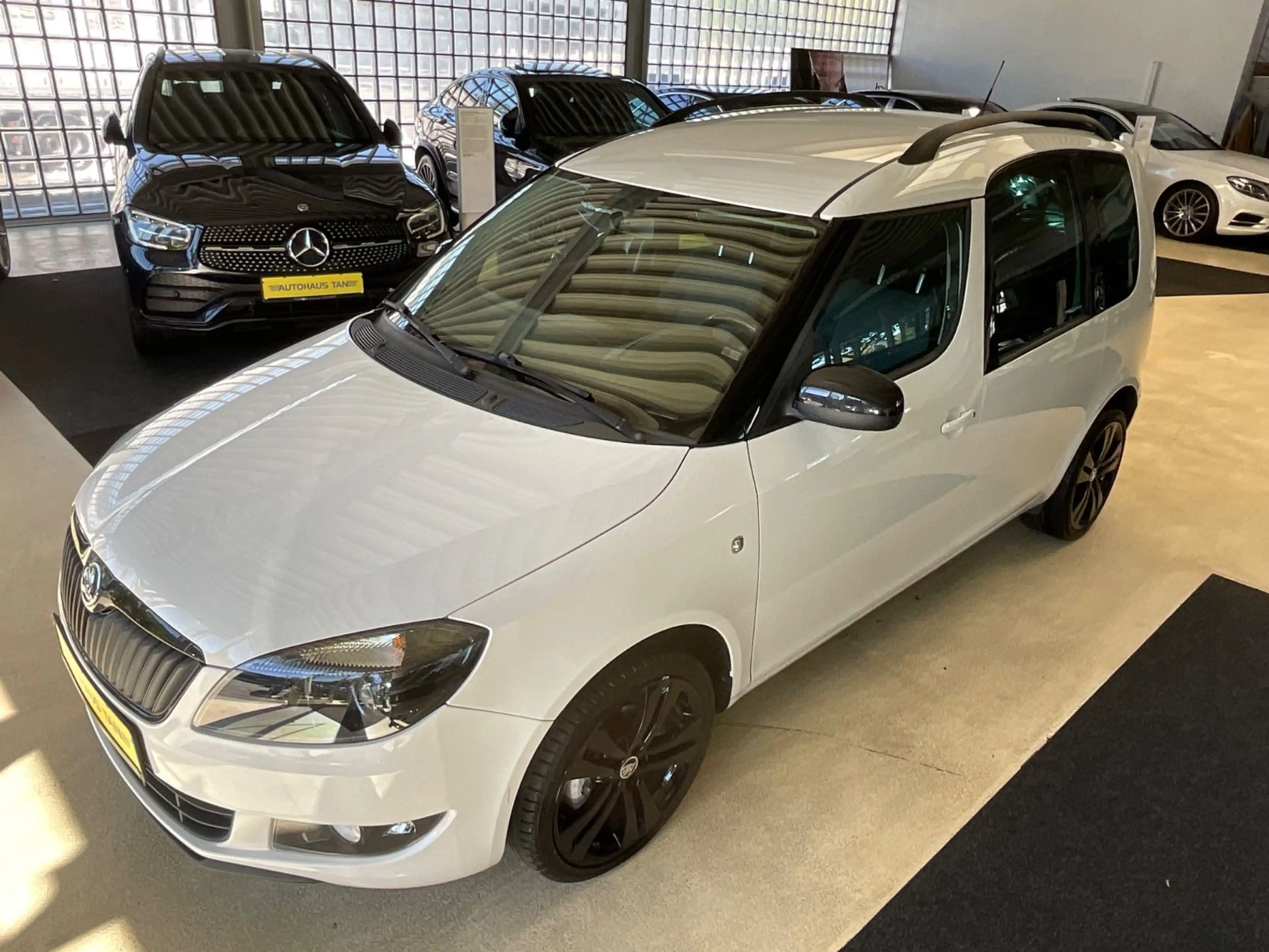 Skoda Roomster Noire — photo 4
