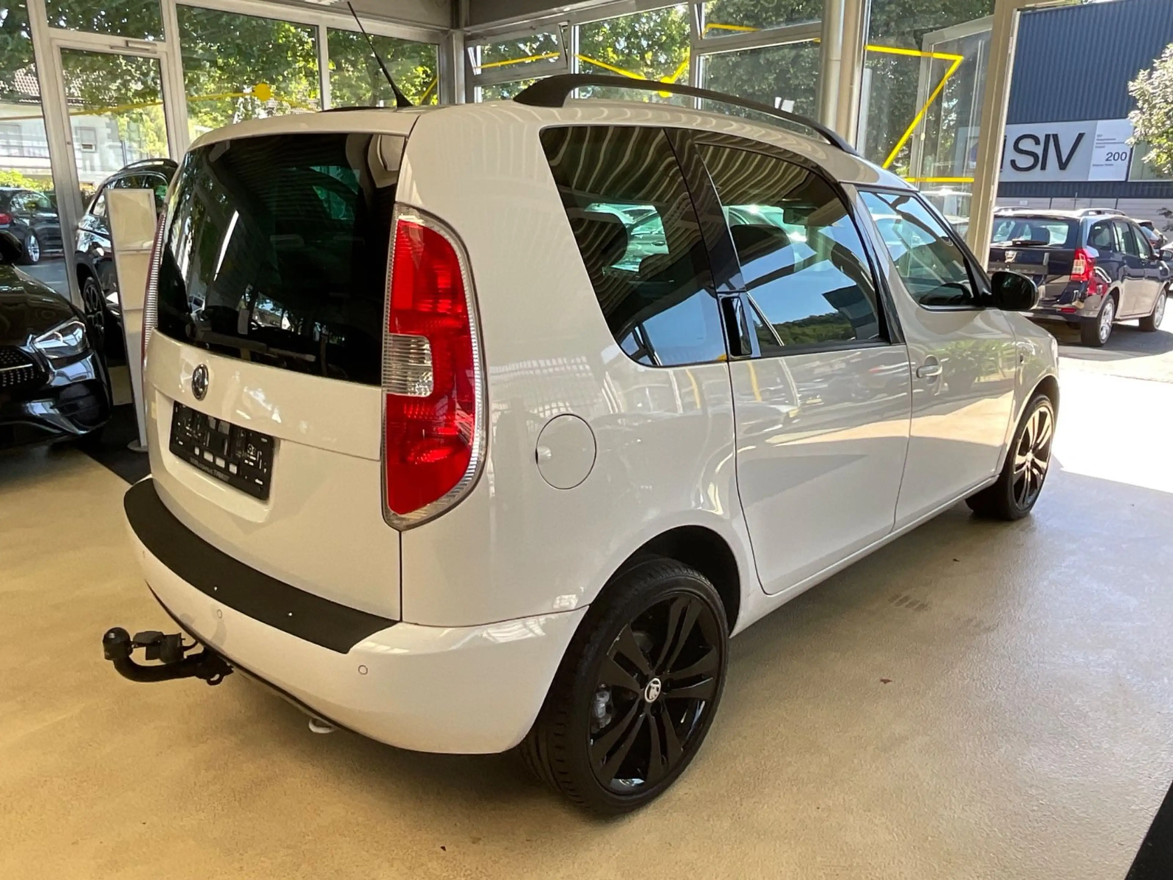 Skoda Roomster Noire — photo 5