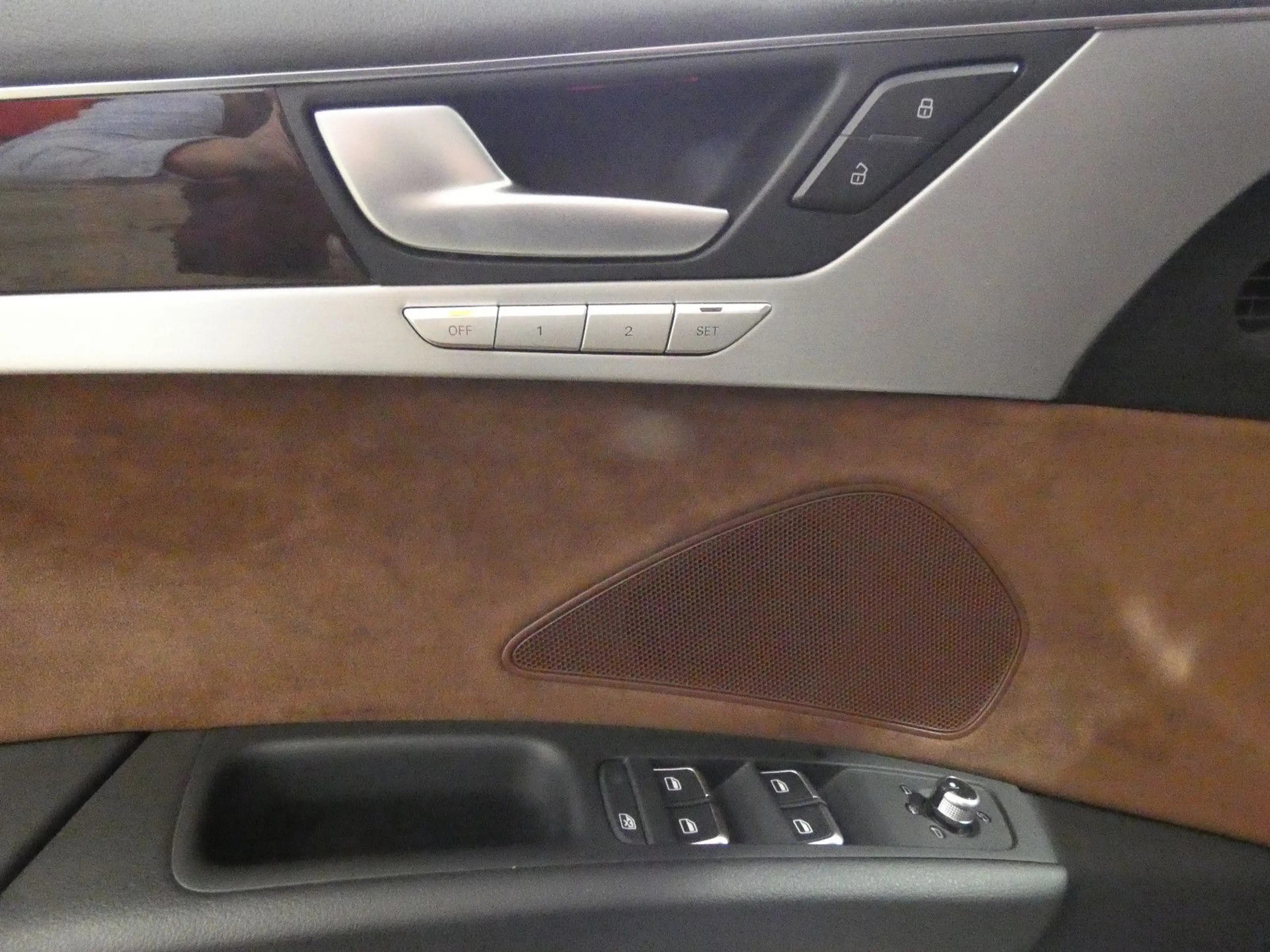 Audi A8 4.2 TDI QUATTRO*LED*BOSE*ACC*NAVI*HAGEL — photo 13