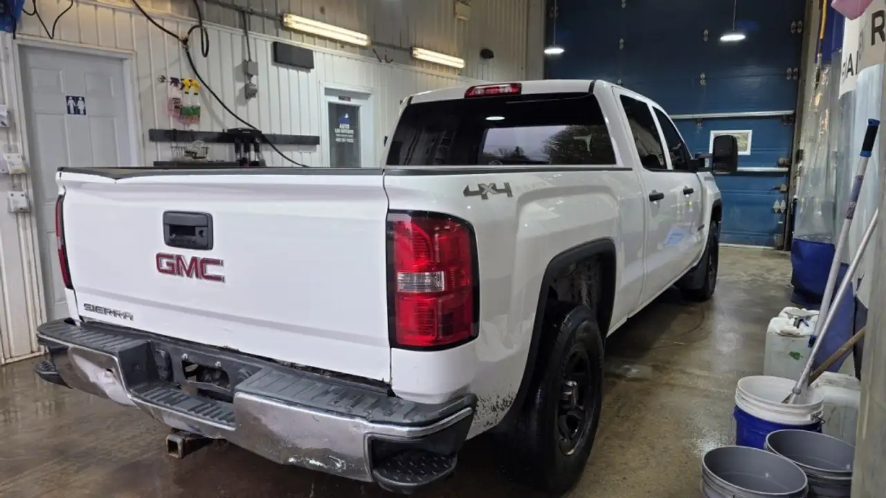 GMC Sierra 1500 снимка GMC Sierra 1500