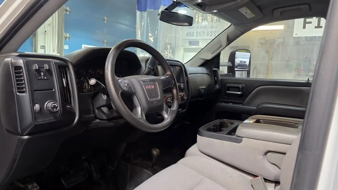GMC Sierra 1500 снимка GMC Sierra 1500