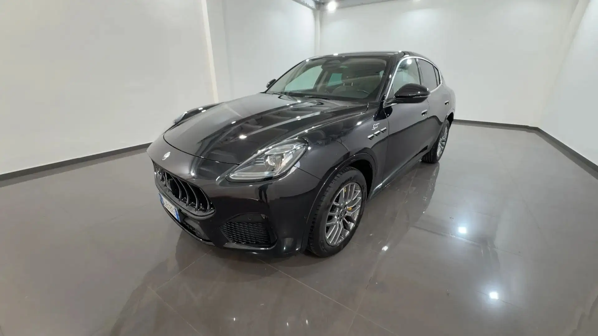 Maserati Grecale Grecale 2.0 mhev GT 300cv auto Noir - 1