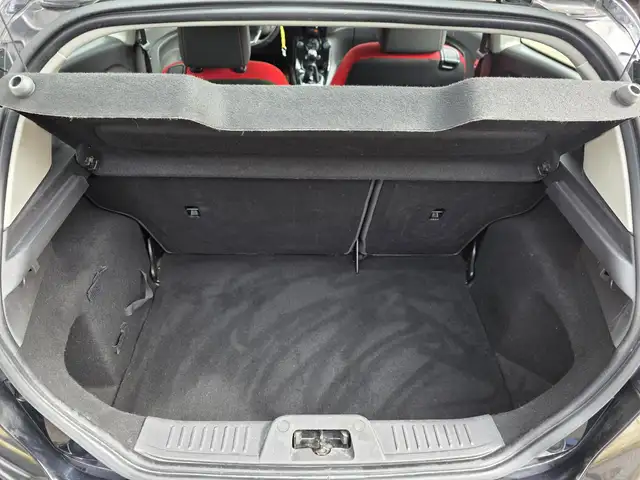 Ford Fiesta view 9