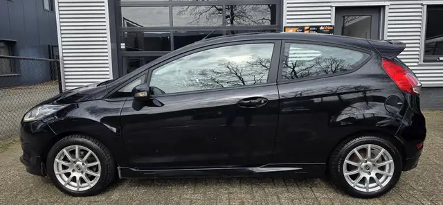 Ford Fiesta view 2