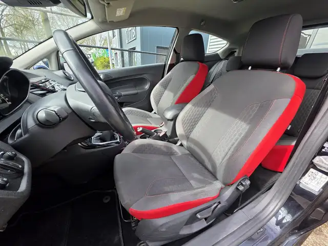 Ford Fiesta view 7