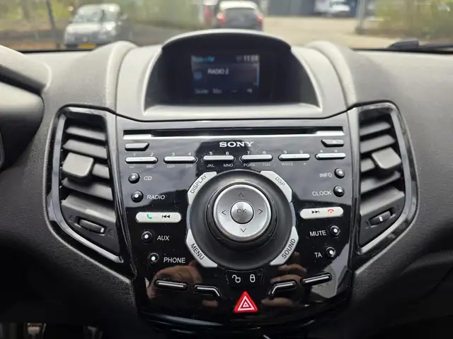 Ford Fiesta view 13