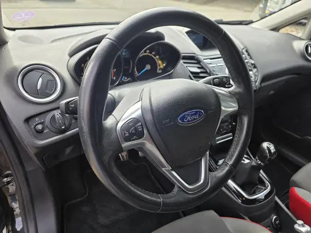 Ford Fiesta view 11