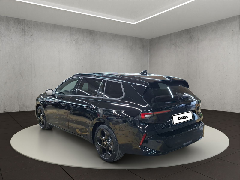 Opel Astra Sports Tourer Ultimate Hybrid 107 kW (145 — photo 3