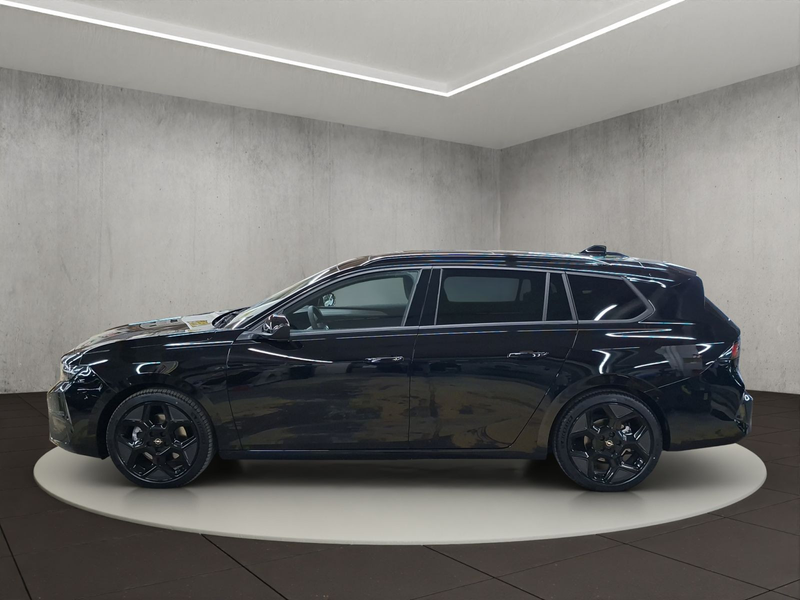 Opel Astra Sports Tourer Ultimate Hybrid 107 kW (145 — photo 2