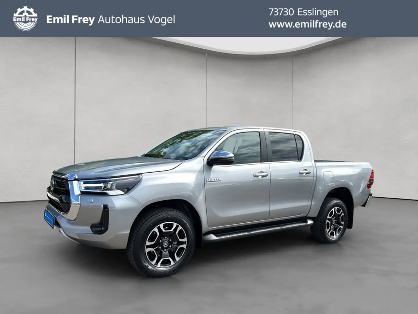 Toyota Hilux HiLux 4x4 Double Cab MHEV Autm. Executive Plateado - 1