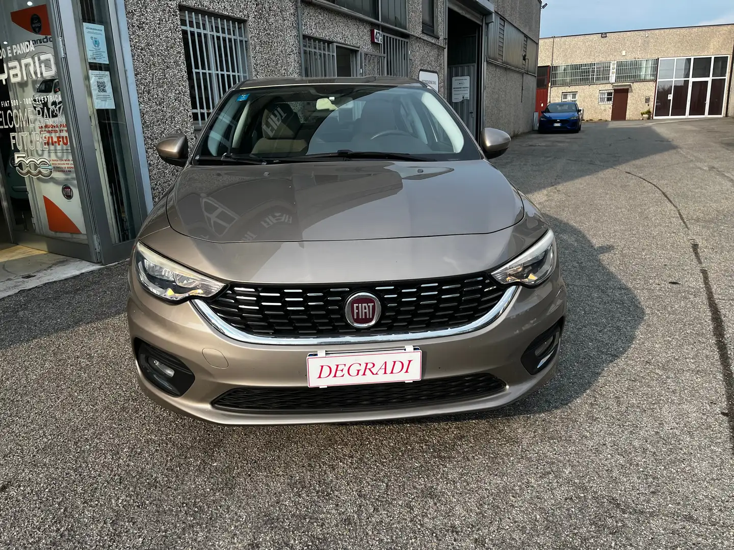 Fiat Tipo 4p 1.4 tjt Lounge Gpl 120cv - Km 66.289 1°prop. Bronzo - 2