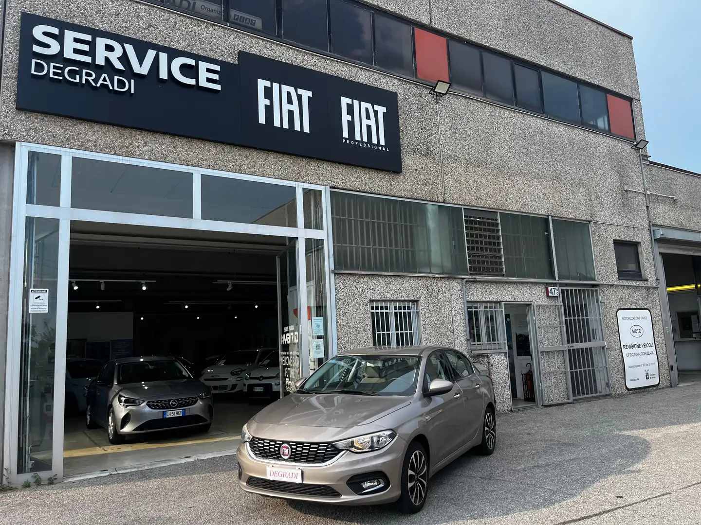 Fiat Tipo 4p 1.4 tjt Lounge Gpl 120cv - Km 66.289 1°prop. Bronzo - 1