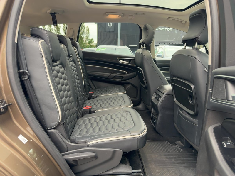 Ford S-Max 2.0 Vignale AHK+LED+Navi+Panorama+7-Sitzer — photo 14