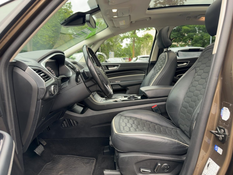 Ford S-Max 2.0 Vignale AHK+LED+Navi+Panorama+7-Sitzer — photo 11