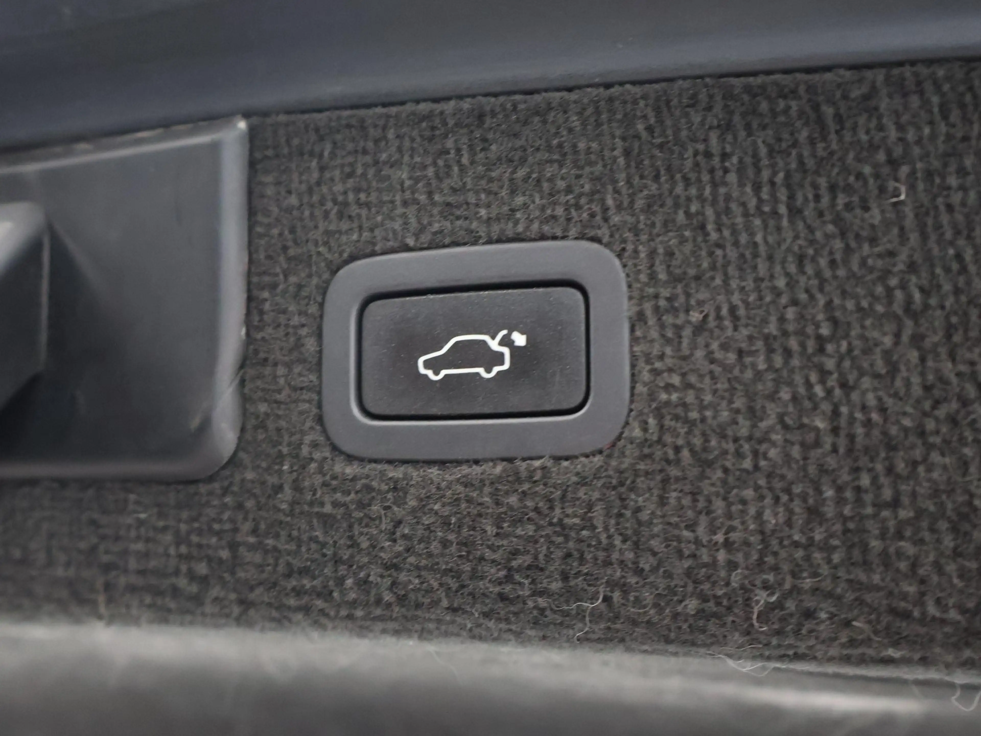 Jaguar XF Sportbrake 2.2D S 200 PK AUT8 + TREKHAAK | CAMERA — photo 17