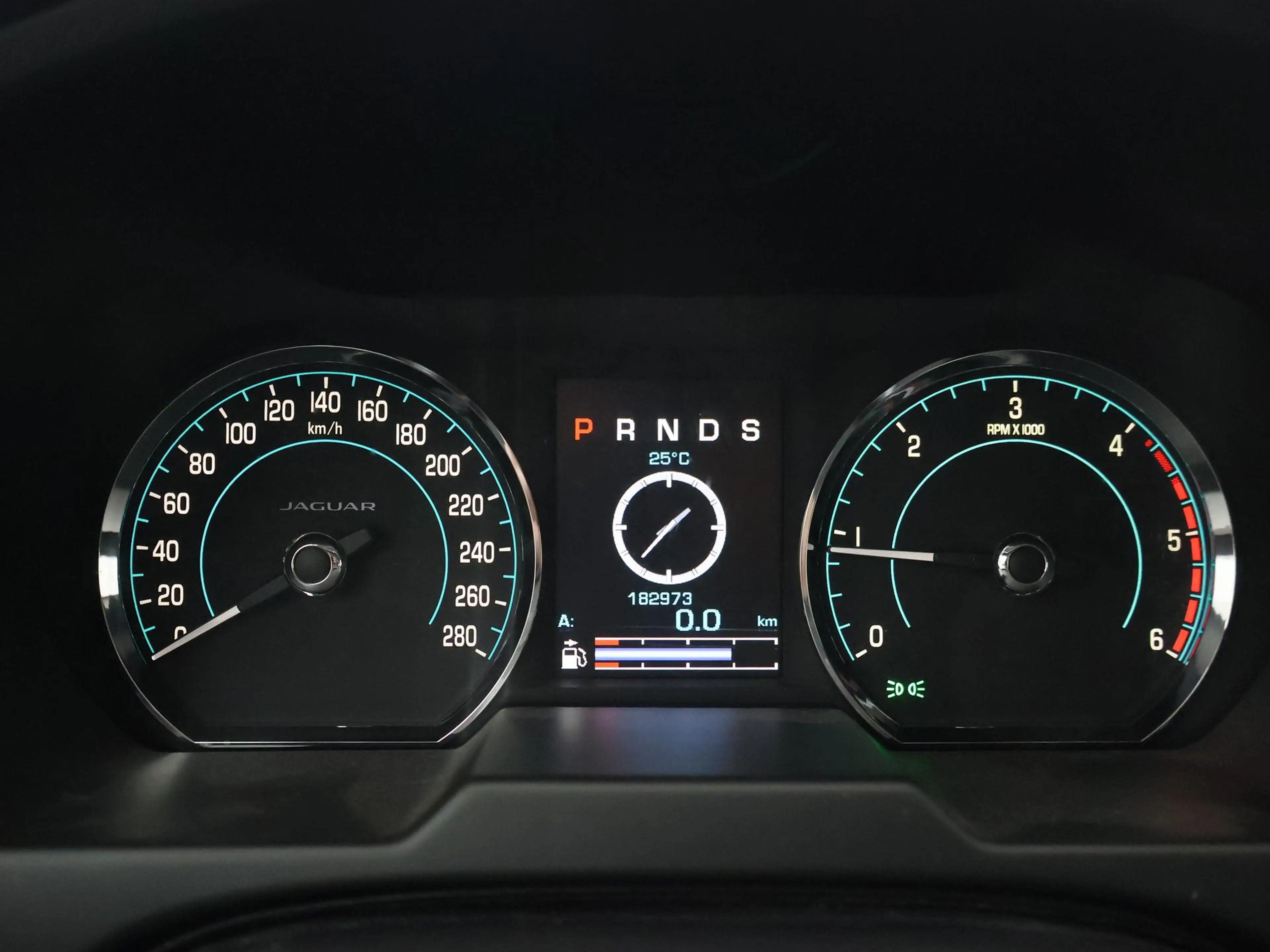 Jaguar XF Sportbrake 2.2D S 200 PK AUT8 + TREKHAAK | CAMERA — photo 29