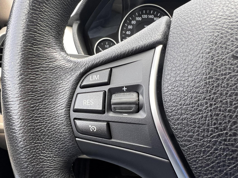 BMW 318 3-serie 318i High Executive Automaat Clima 2018 Le — photo 35
