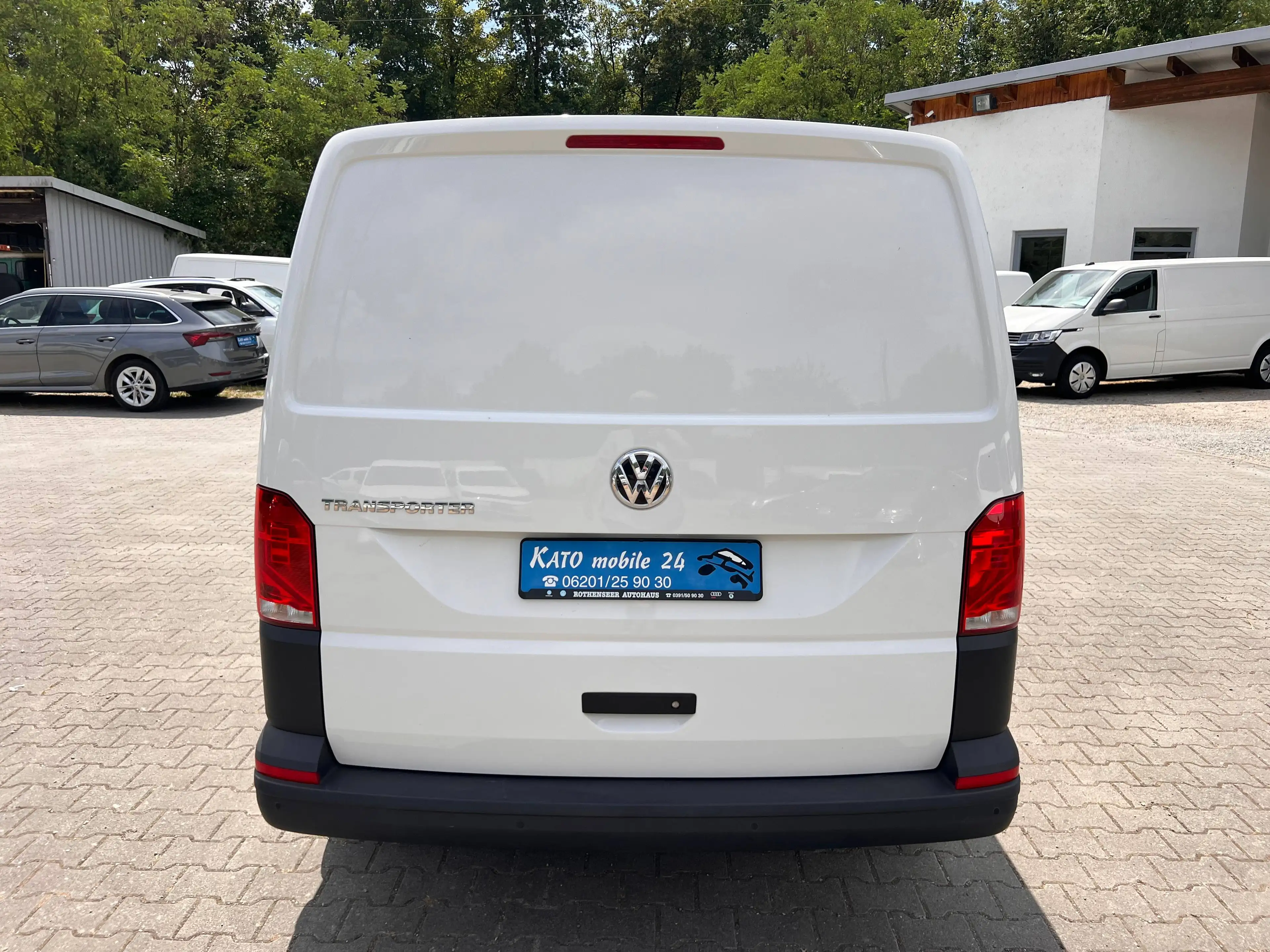 Volkswagen T6.1 Transporter Kasten FWD 2.0 TDI Klima Sitzheizung 1. Hand — photo 6