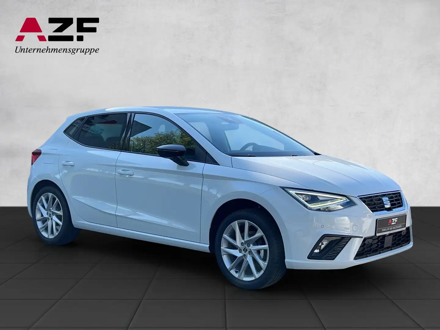 SEAT Ibiza 1.0 TSI FR +Navi+SHZ+Kamera+VollLED Weiß - 2
