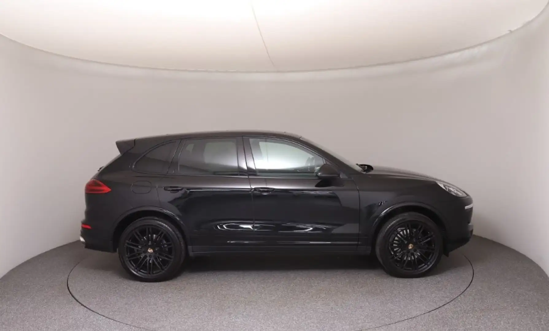 Porsche Cayenne Cayenne Platinum Edition APPROVED bis 12/2027 Schwarz - 1