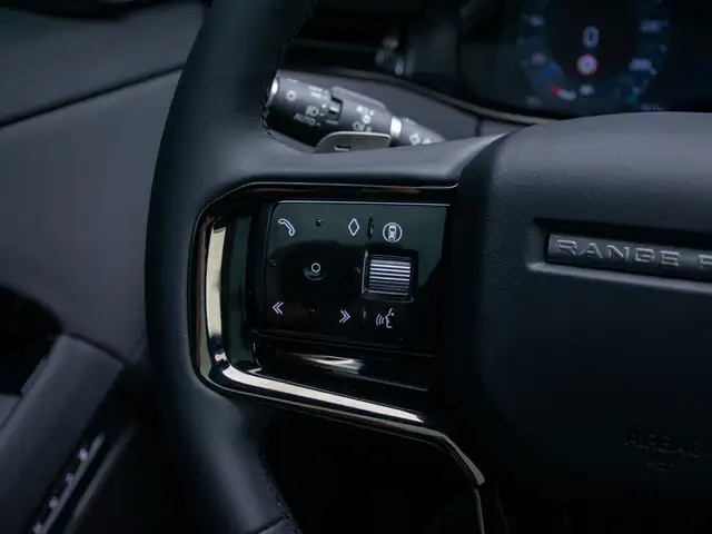 Land Rover Range Rover Evoque view 12