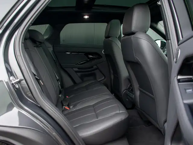 Land Rover Range Rover Evoque view 9