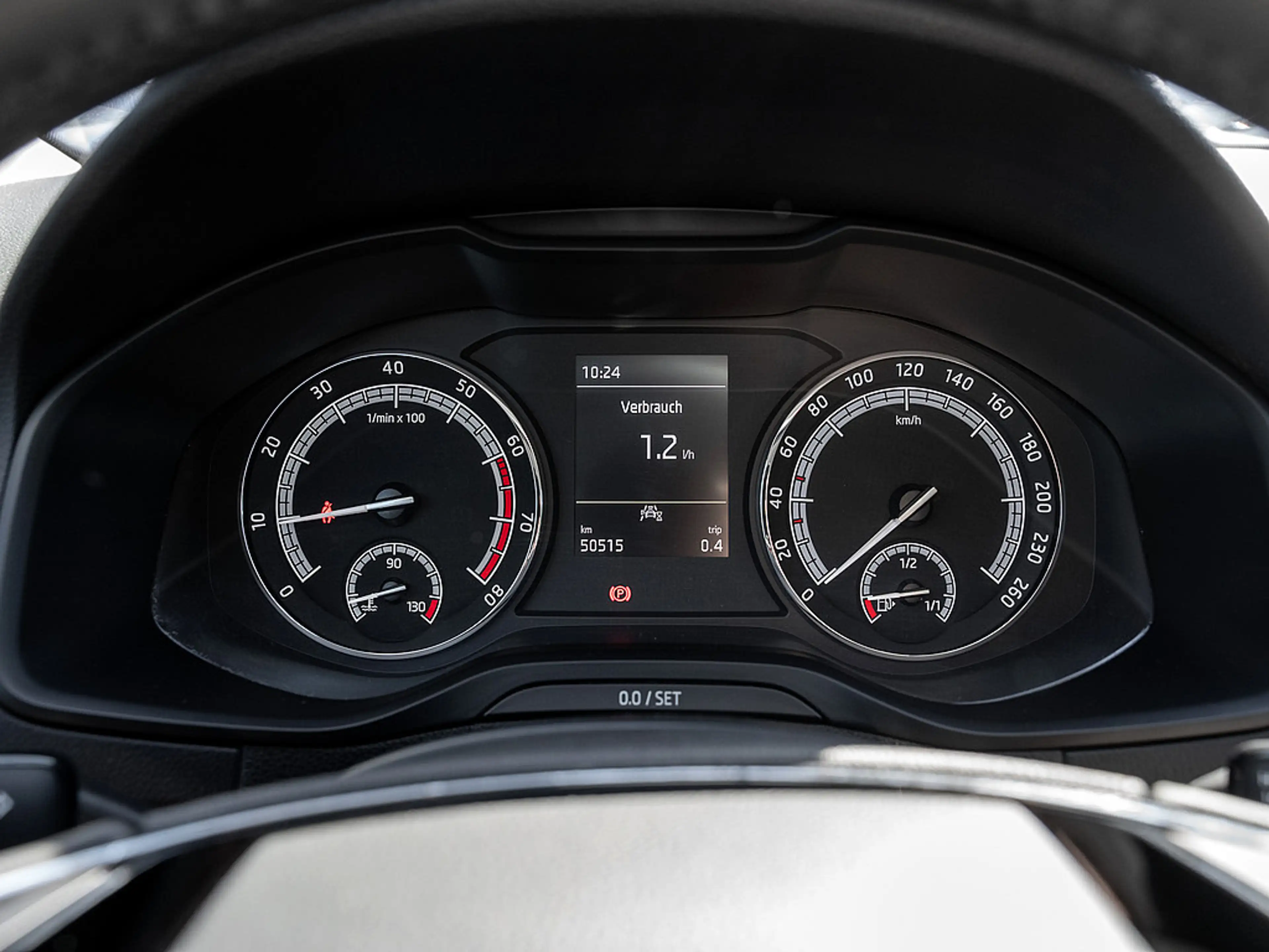 Skoda Karoq 1.0 TSI Clever PDC KEYLESS SMARTLINK — photo 11