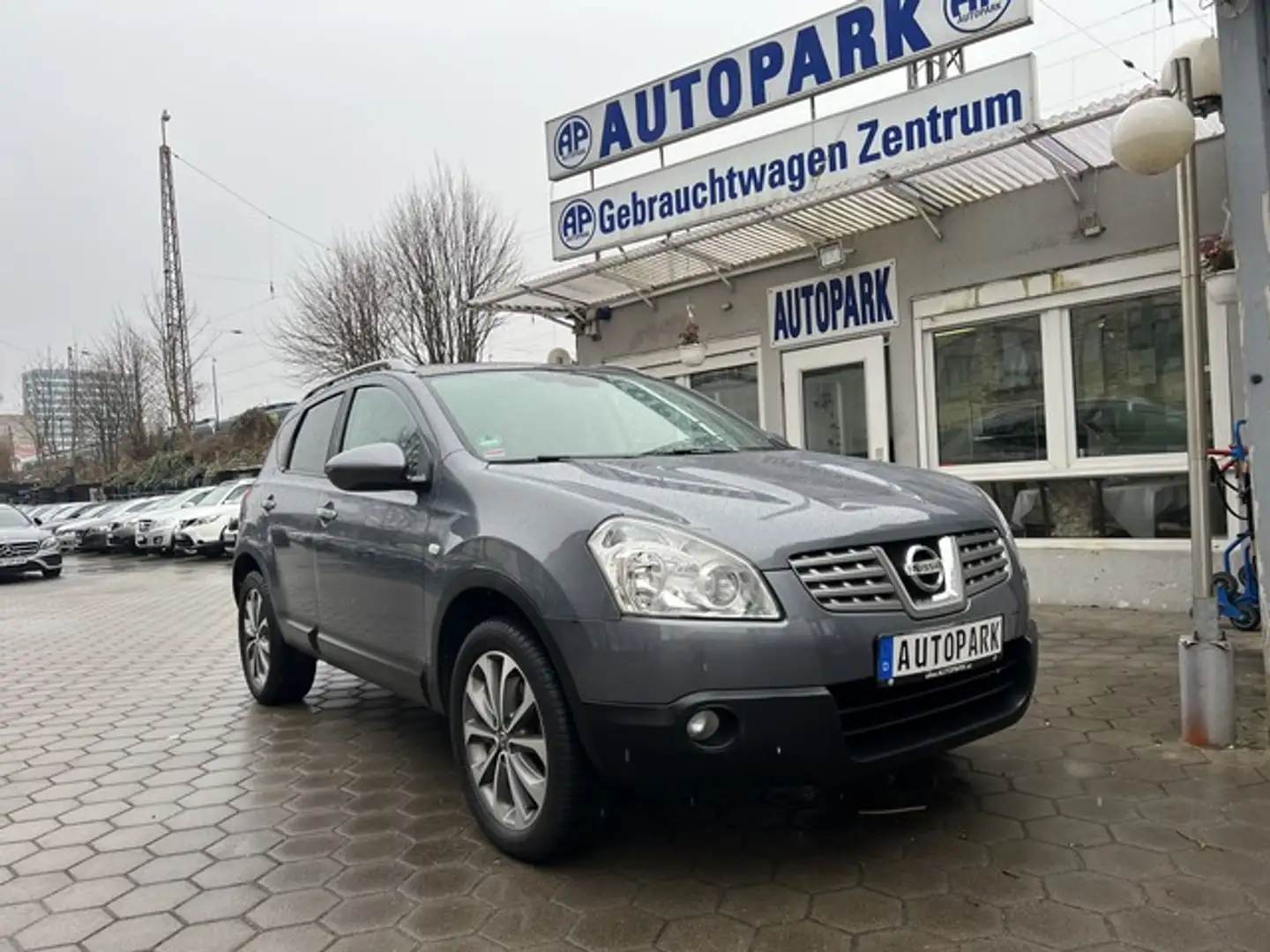 Nissan Qashqai 2.0 Acenta*Navi*Kamera*Panorama*Alu Grau - 1