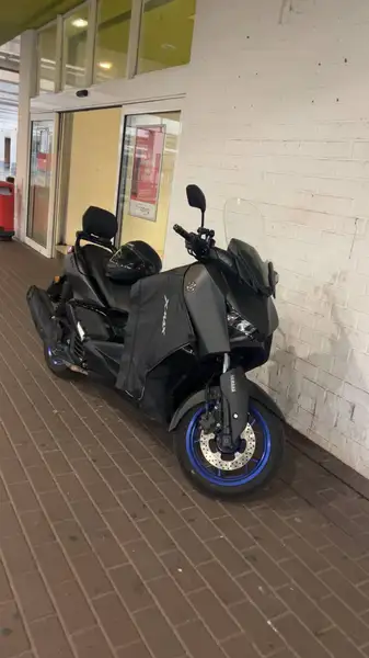 Yamaha XMAX 125