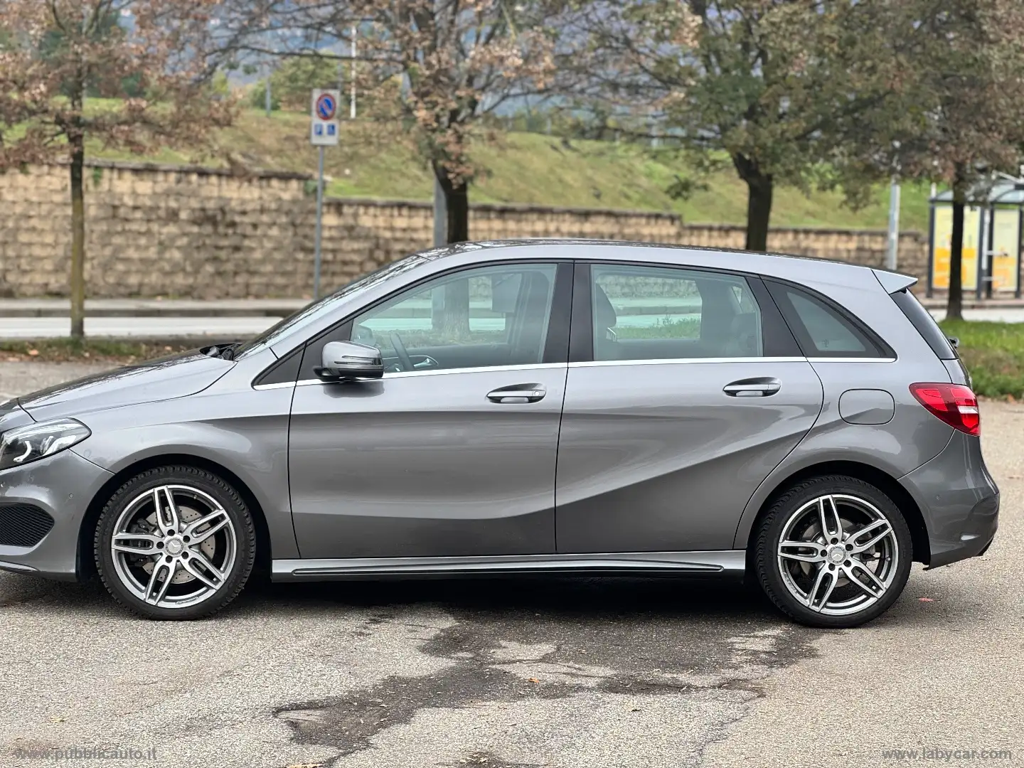 Mercedes-Benz B 200 B 220 CDI Automatic Premium Grigio - 2