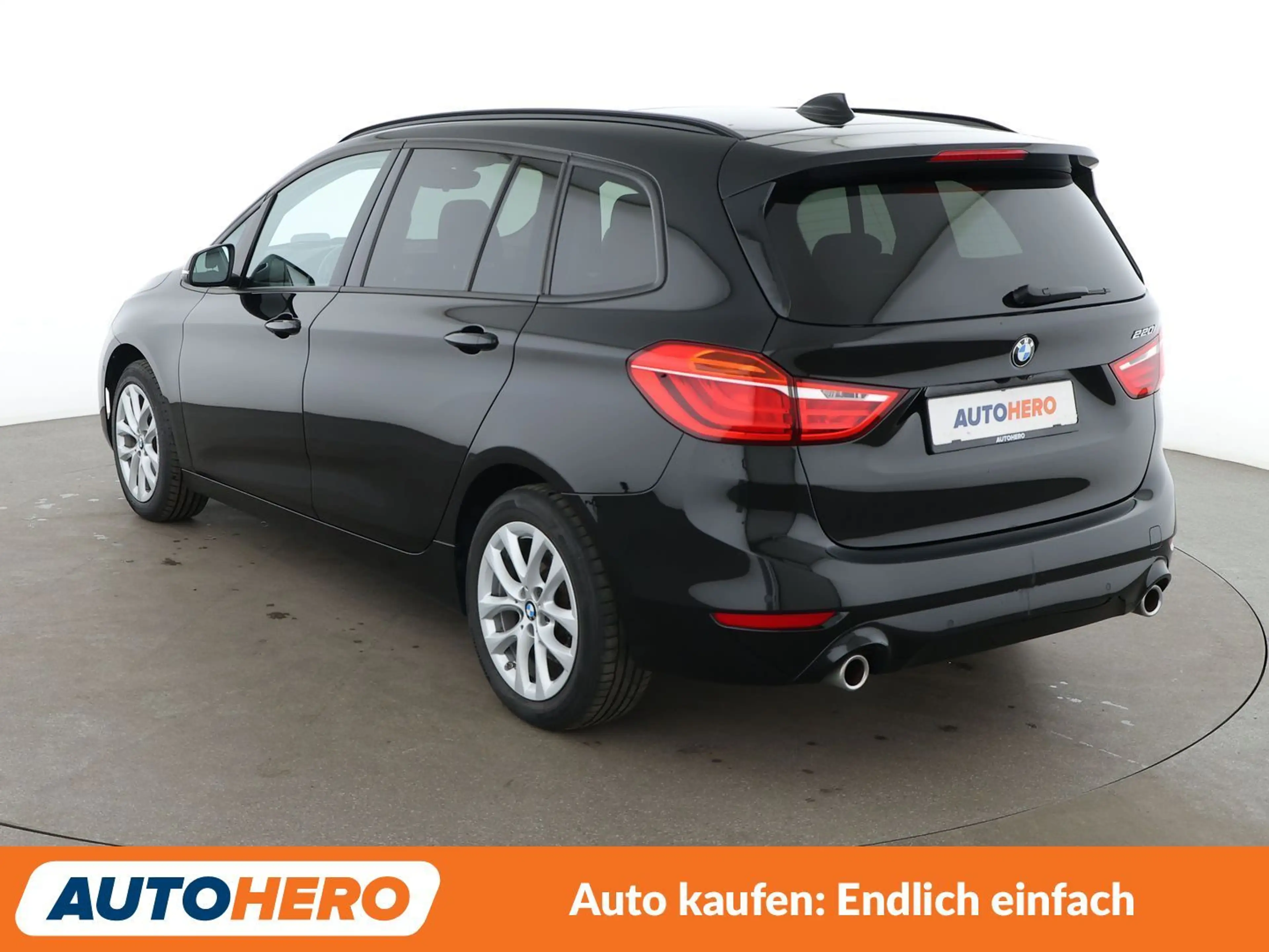 BMW 220 220i Gran Tourer Advantage Aut.*NAVI*LED*HUD*PANO* — photo 4