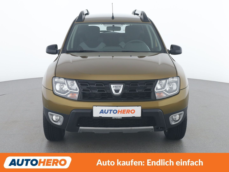 Dacia Duster 1.6 SCe Black Shadow 4x2 — photo 9