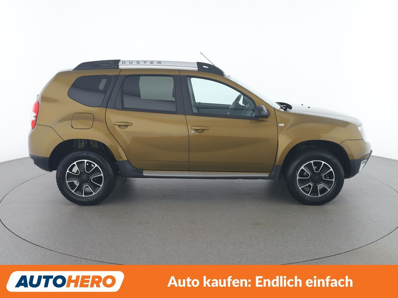 Dacia Duster 1.6 SCe Black Shadow 4x2 — photo 7