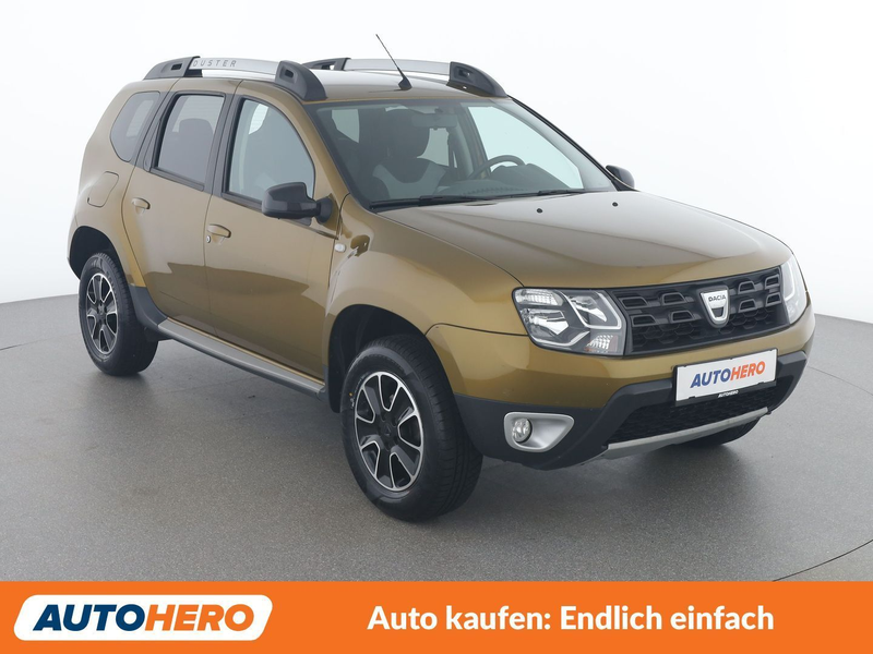 Dacia Duster 1.6 SCe Black Shadow 4x2 — photo 8