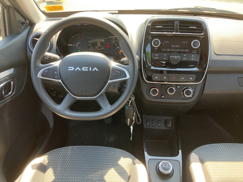 Dacia Spring Electric 45 Essential — photo 9