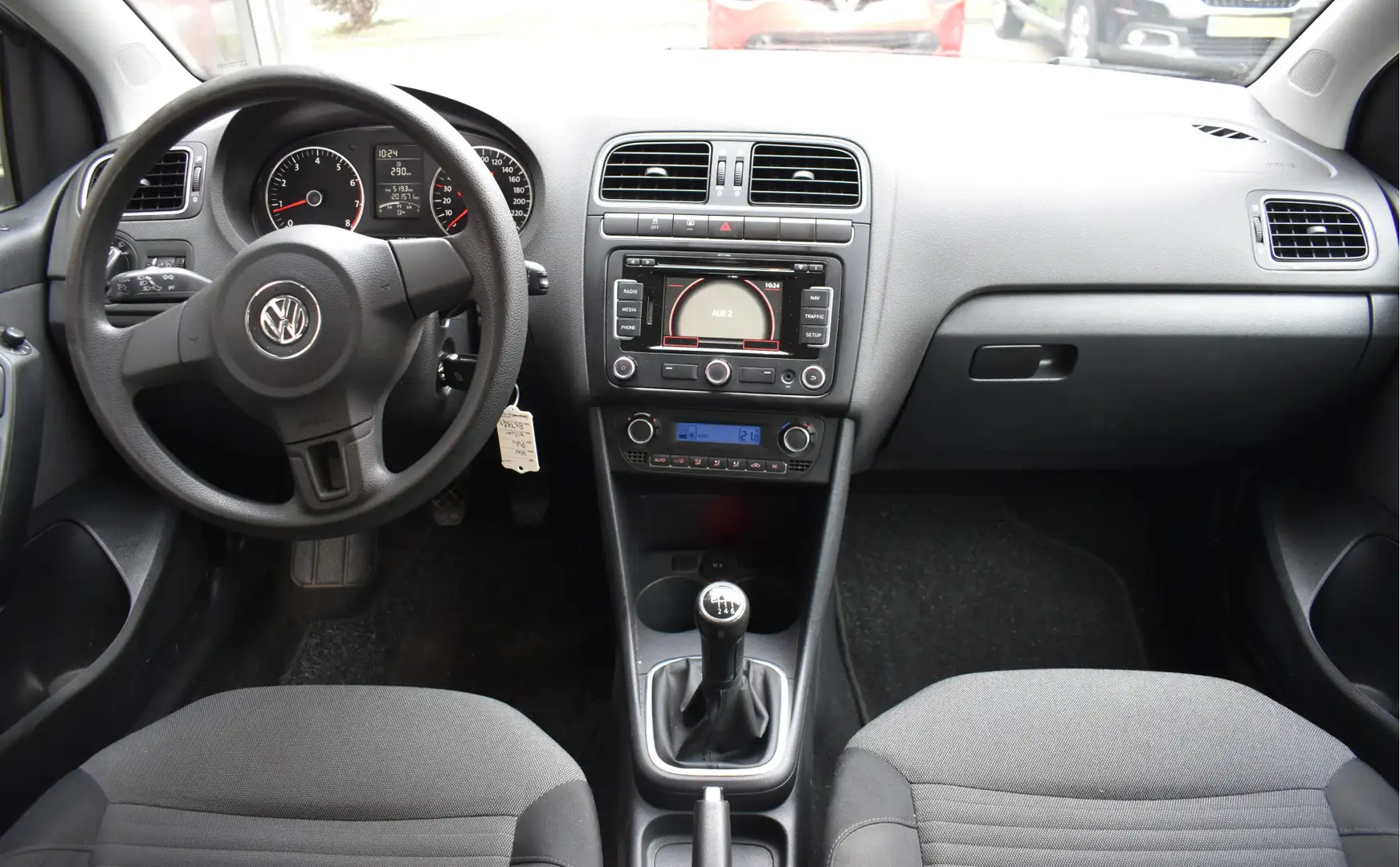 Volkswagen Polo 1.2 TSI Comfortline 5-drs / Navi / Trekhaak / Meen Grijs - 2