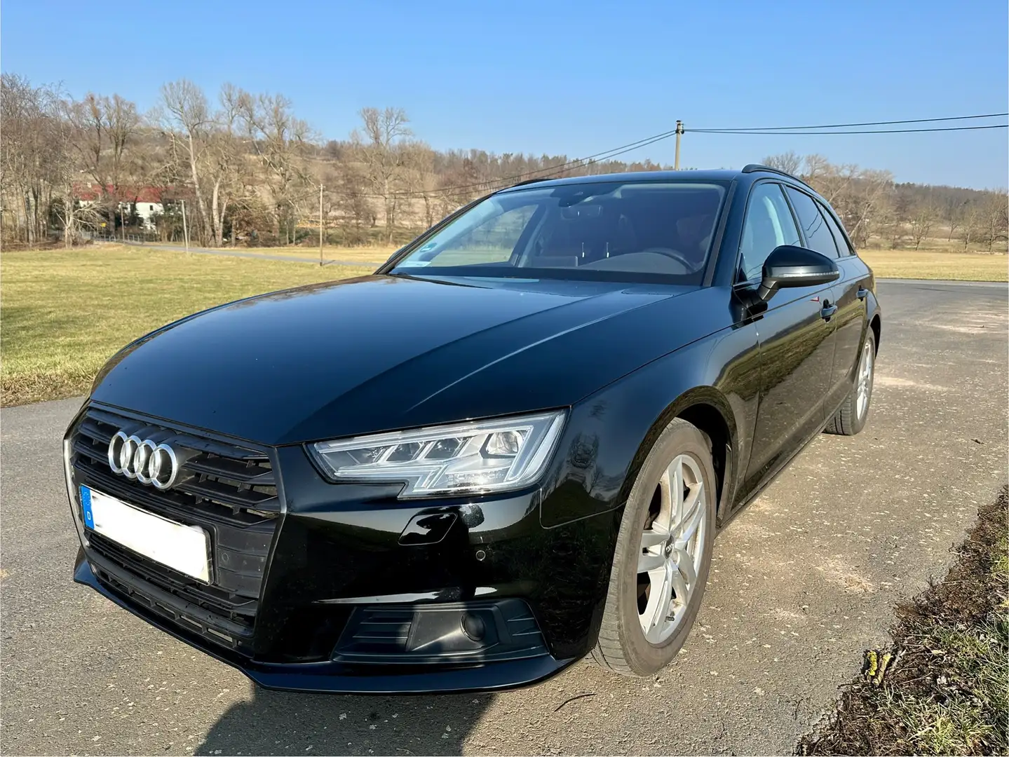 Audi A4 A4 Avant Diesel Avant 2.0 TDI Schwarz - 1