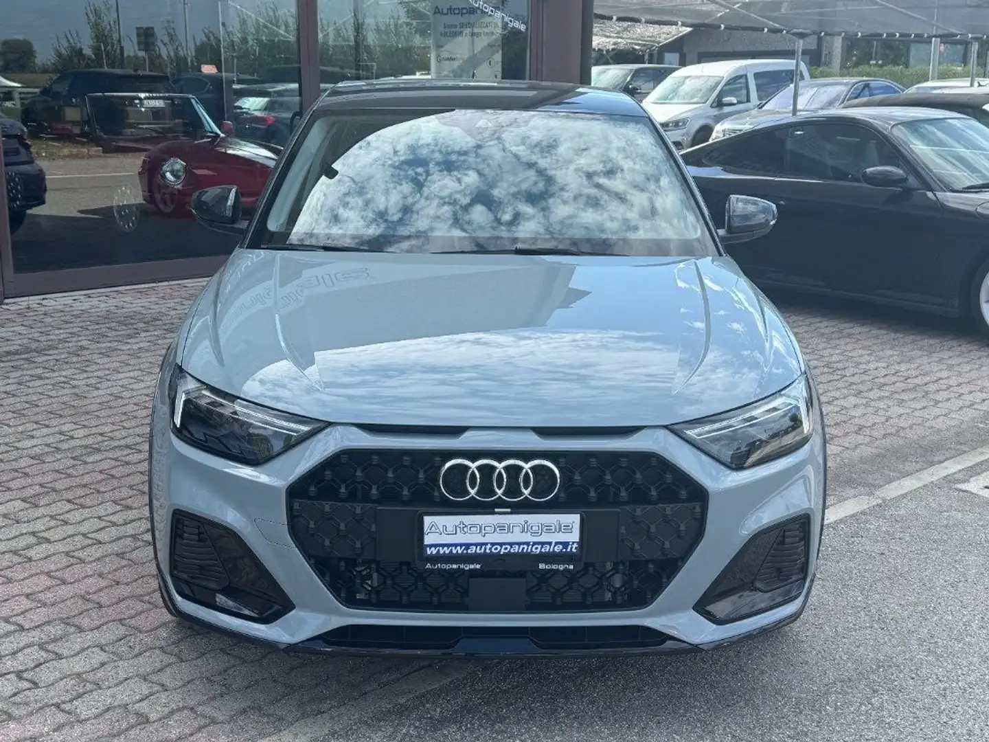 Audi A1 allstreet 30 TFSI S tronic Identity Contrast Grijs - 2