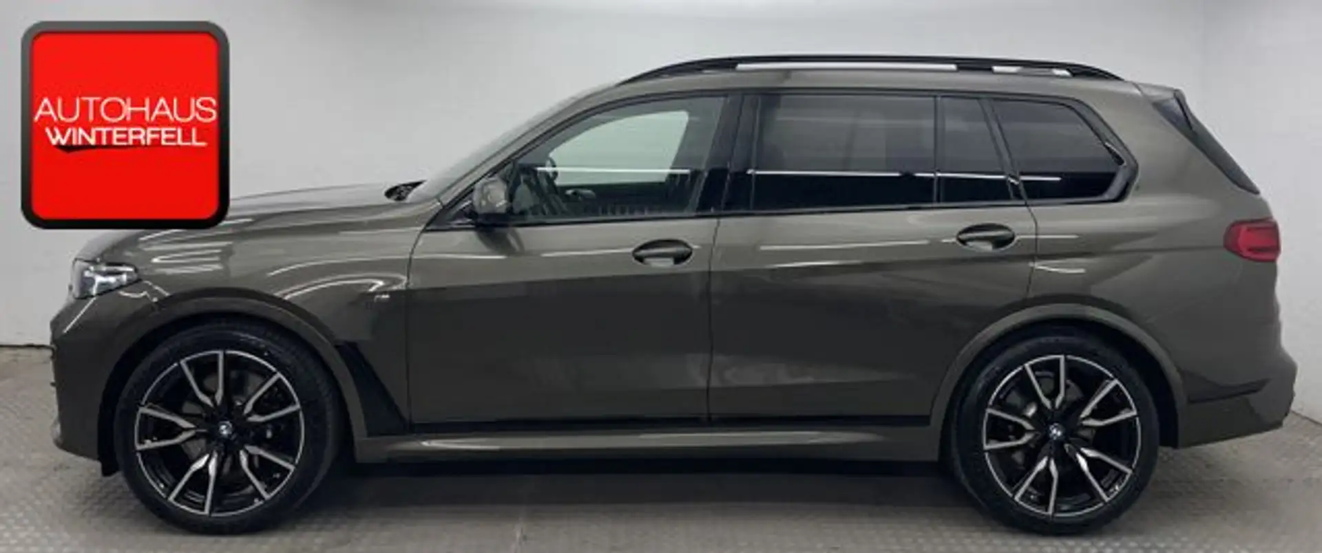 BMW X7 xDrive 40 d M SPORT PANO-SKY+TV-FOND+LASER Hnědá - 2