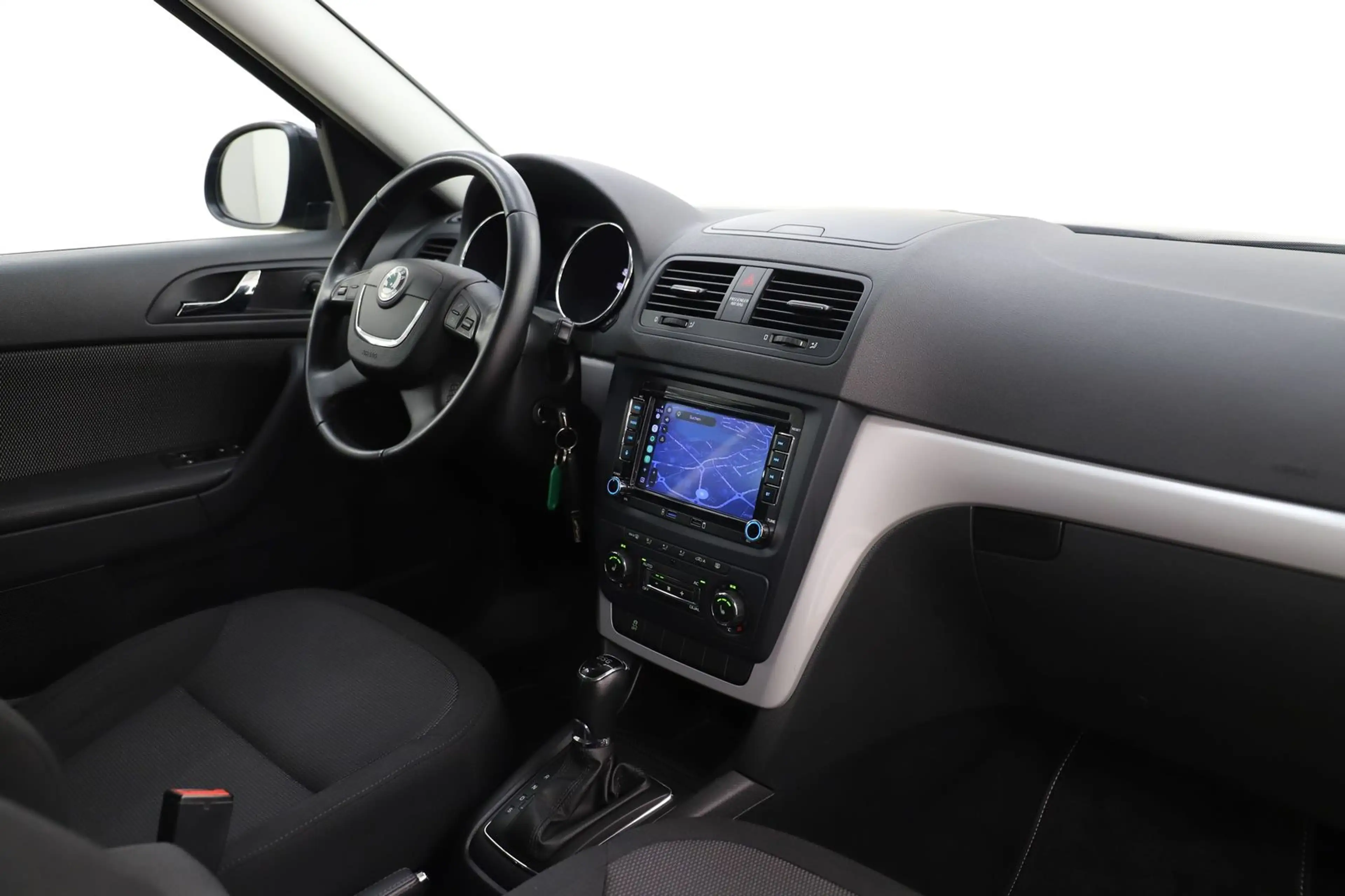 Skoda Yeti 1.2TSI — photo 15