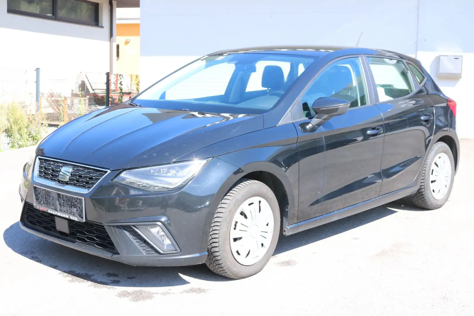SEAT Ibiza 1,0 Style Schwarz - 1