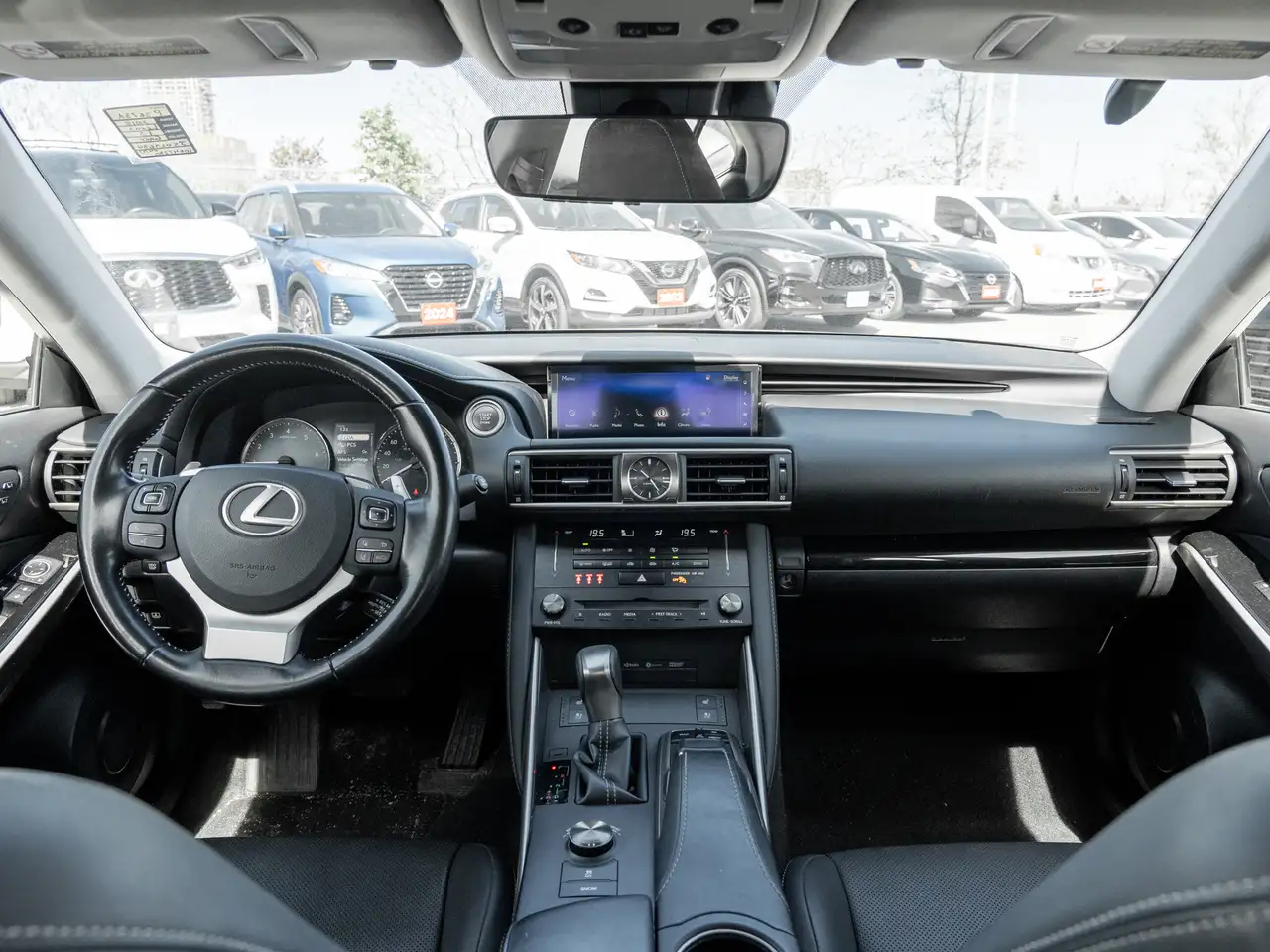 Lexus IS photo Lexus IS