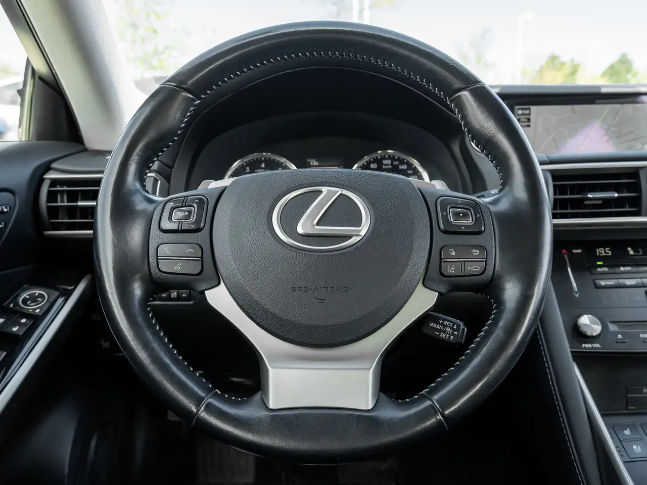 Lexus IS photo Lexus IS