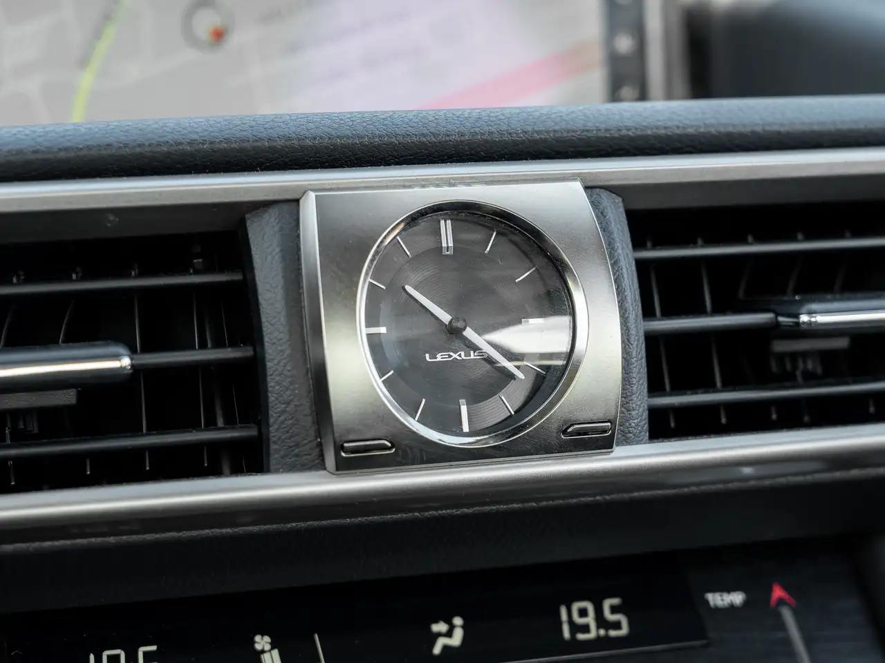Lexus IS photo Lexus IS