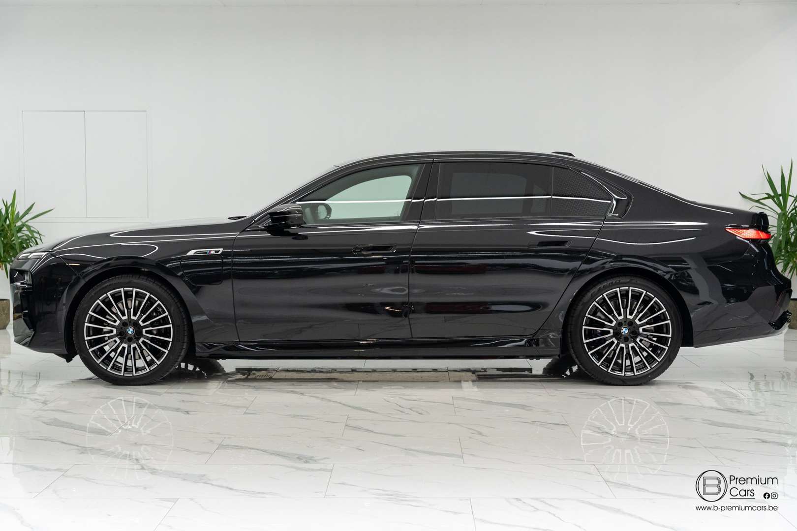 BMW Série 7 760 XDrive Individual - 2025 - Joinsteer - #8