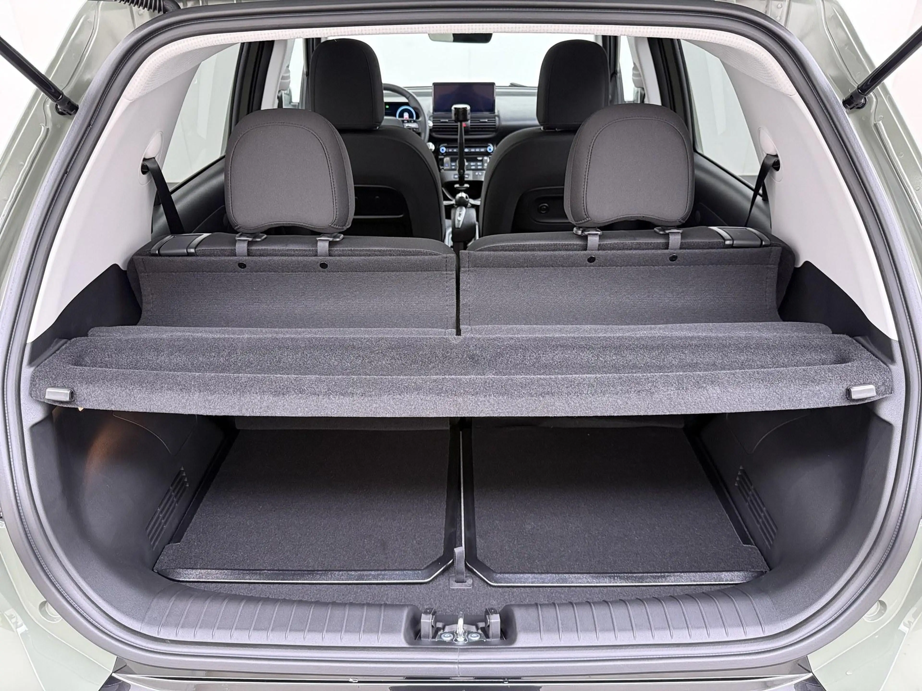 Hyundai Inster Pulse Advanced 42 kWh Sidesteps | Draadloos Apple — photo 13